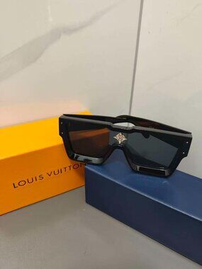 Louis Vuitton Women's Authentic Sunglasses